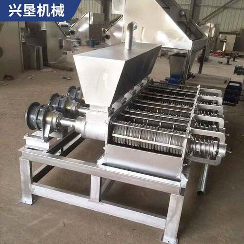 养猪场猪粪脱水机不锈钢斜筛式干湿固液分离机粪便脱水机