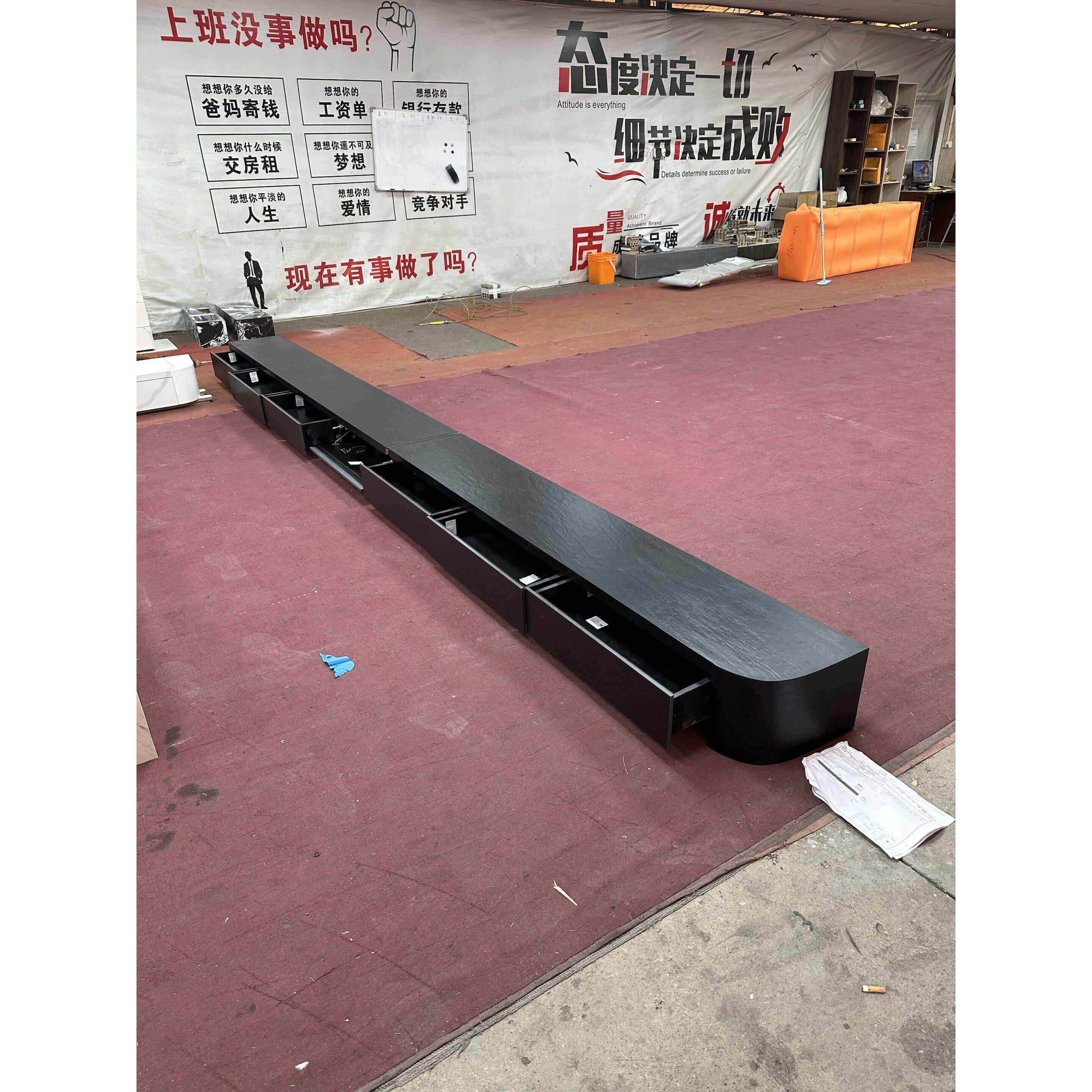 岩板电视柜圆弧热弯落地柜直角岩板储物客厅2025新款轻奢岩板地台