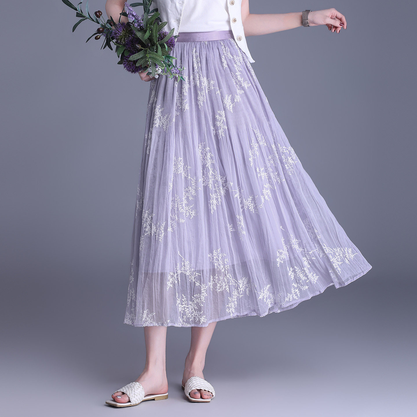 重工刺绣真丝半身裙女夏季新款高端桑蚕丝轻奢垂坠感大摆A字长裙