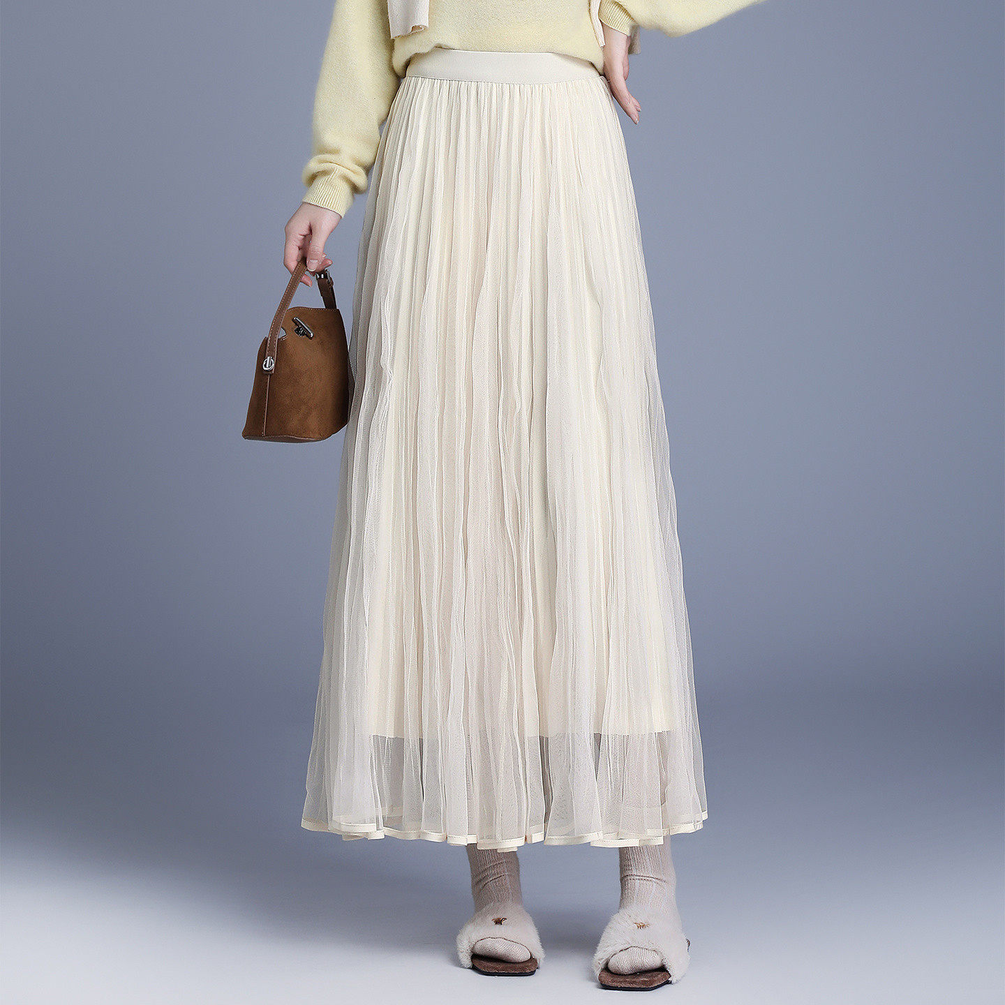 一爱难求正反两穿呢子百褶半身裙，券后66.3元