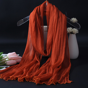 2023新款橘红色真丝围巾纯色铁锈红褶皱丝巾长版纱巾披肩春秋冬季