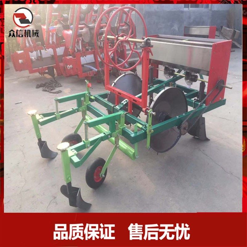 种地瓜用旋耕起垄覆膜机 喷药滴灌施肥铺膜一体机四轮带覆膜机