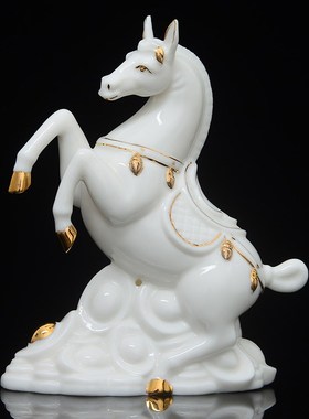 陶瓷马摆件招f财风水创意工艺品小马客厅办公室桌面车载装饰品摆