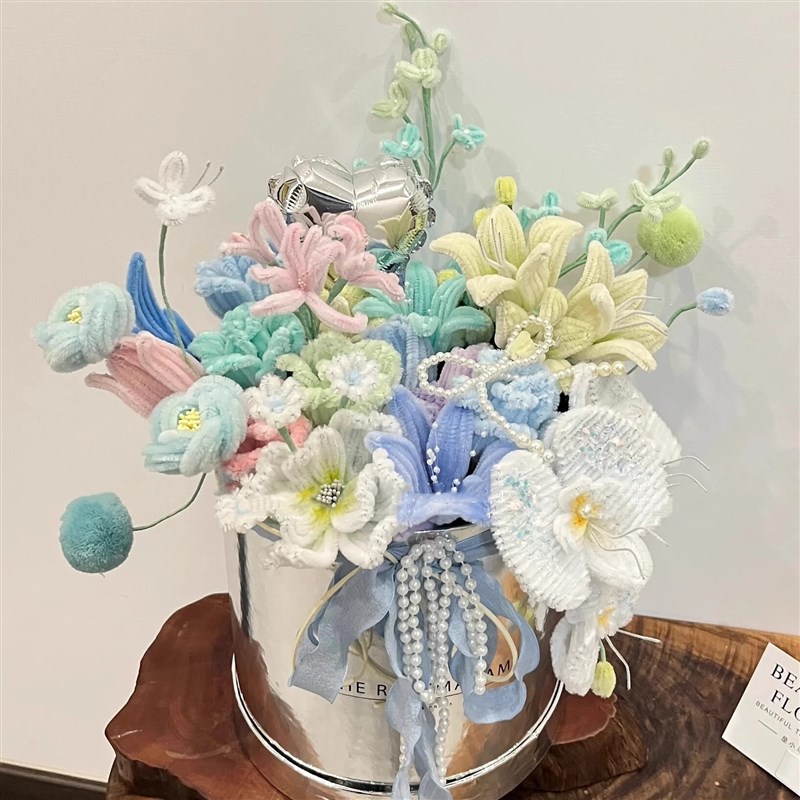 手工diy编织扭扭棒仿真花抱抱桶材料包自制毛根花束成品送女朋友