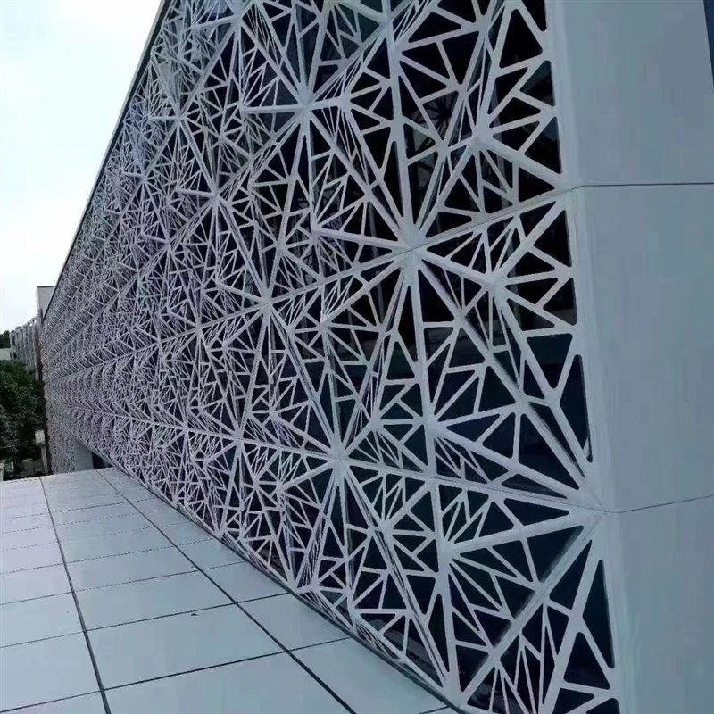 铝单板幕墙定制氟碳木纹门头单曲曲面包柱冲孔雕花外墙装饰工程