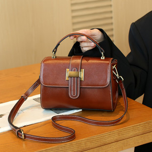 真皮女包2022新款 洋派小众百搭单肩斜挎包秋冬轻奢手提小方包 爆款