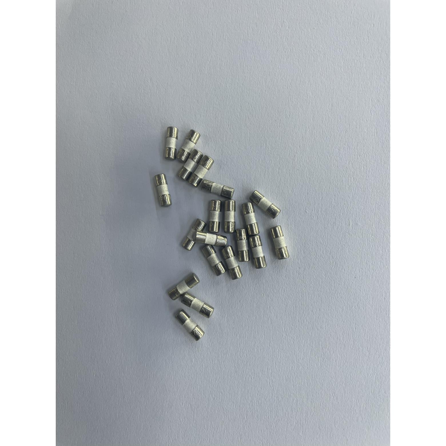 zoyi众仪电测小万用表3x10mm陶瓷保险管600ma10A保险丝熔断器