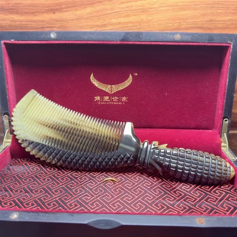 镇店之宝纯手工玉米雕花加厚大梳2cm以上天然白牦牛角防静电梳