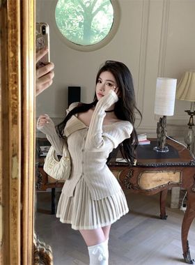 纯欲慵懒风毛衣套l装女秋冬辣妹方领露肩针织开衫高腰百褶裙两件