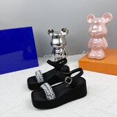 韩版 百搭M松糕方头露趾一字凉拖 新款 厚底坡跟水钻凉鞋 女2024夏季