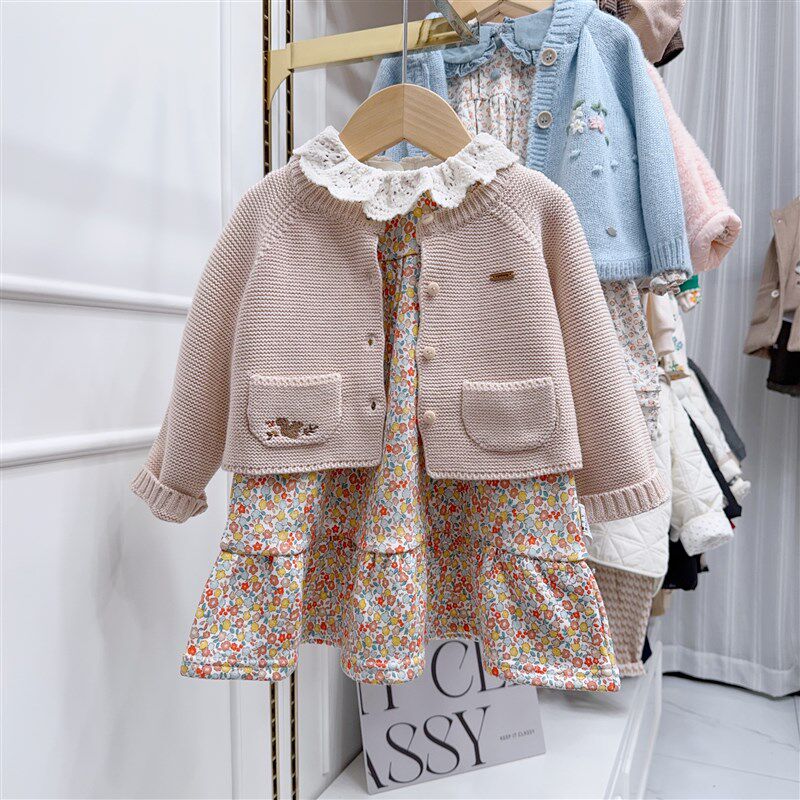 韩国童装 24冬季新款女童宝可爱碎花加绒连衣裙开衫韩版外出套装