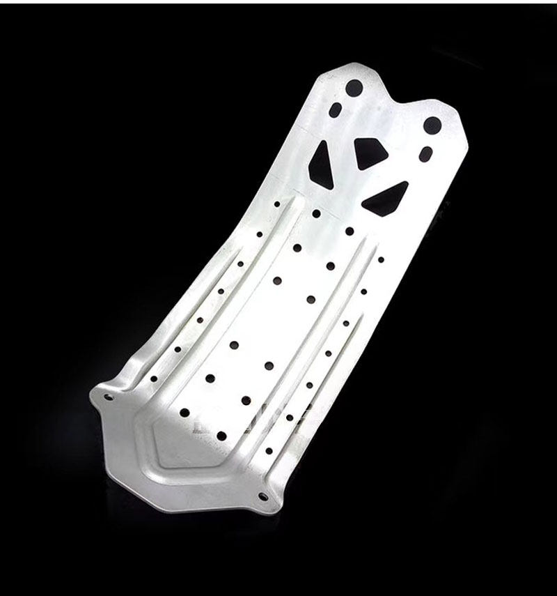 北海9极盗者越野摩车改装泰坦改装发动护板