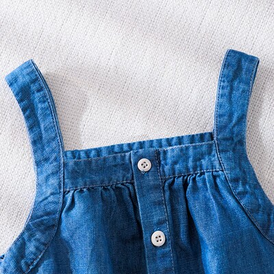 婴儿春装牛仔背带裤3-6-9-12个月男宝护肚裤子女宝吊带裤按扣开裆