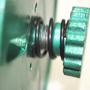 纸箱机械增城钉箱机广东上海钉箱机扁丝盘装订机线盘