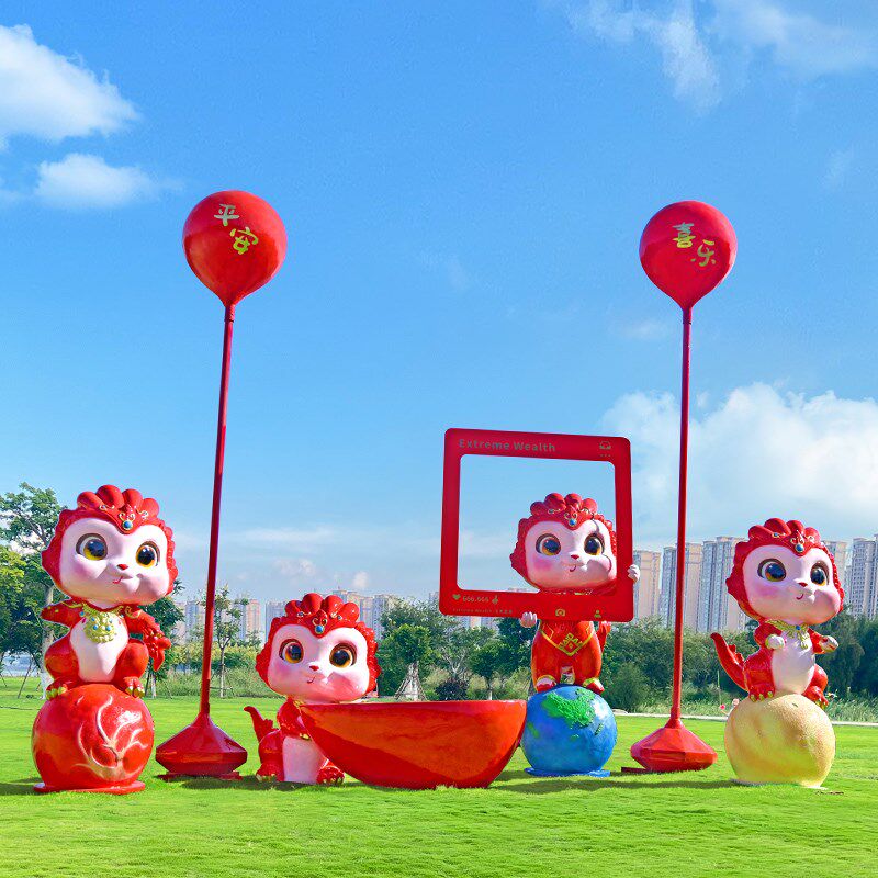 2卡通蛇年大型雕塑落地生肖春节元旦玻璃钢商场美陈吉祥物