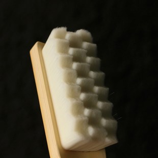 精品东阳名家戚有良纯手工留青雕刻老玉竹文玩万毛刷子橄榄核软毛