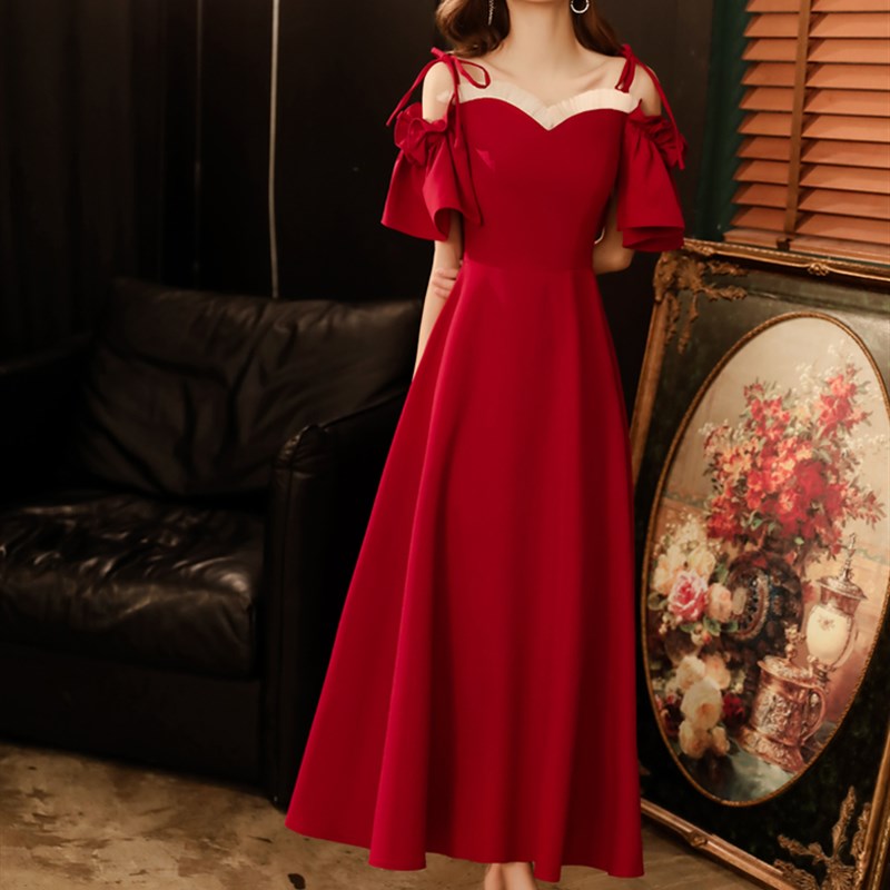 红色敬酒服新娘2021年秋冬新款吊带长款连衣裙气质回门显瘦晚礼服