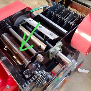 铡草机配件大全输送链条前后拉杆上下压草辊调芯轴承刀架柔丝总成