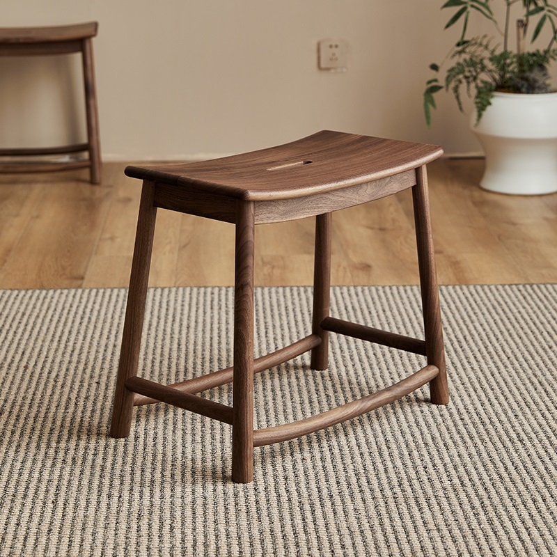 有枝新中式黑胡桃木家用小凳子矮凳门口换鞋凳入户实木马鞍凳边凳