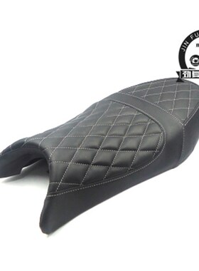 适用赛科龙RE3复古座垫 宗申250/400机车改装驼峰坐垫 毛毛虫鞍座
