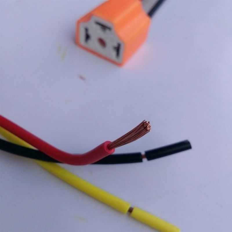 汽车大灯插座 货车灯H4三五插灯座耐高温铜线陶瓷插头继电器插座