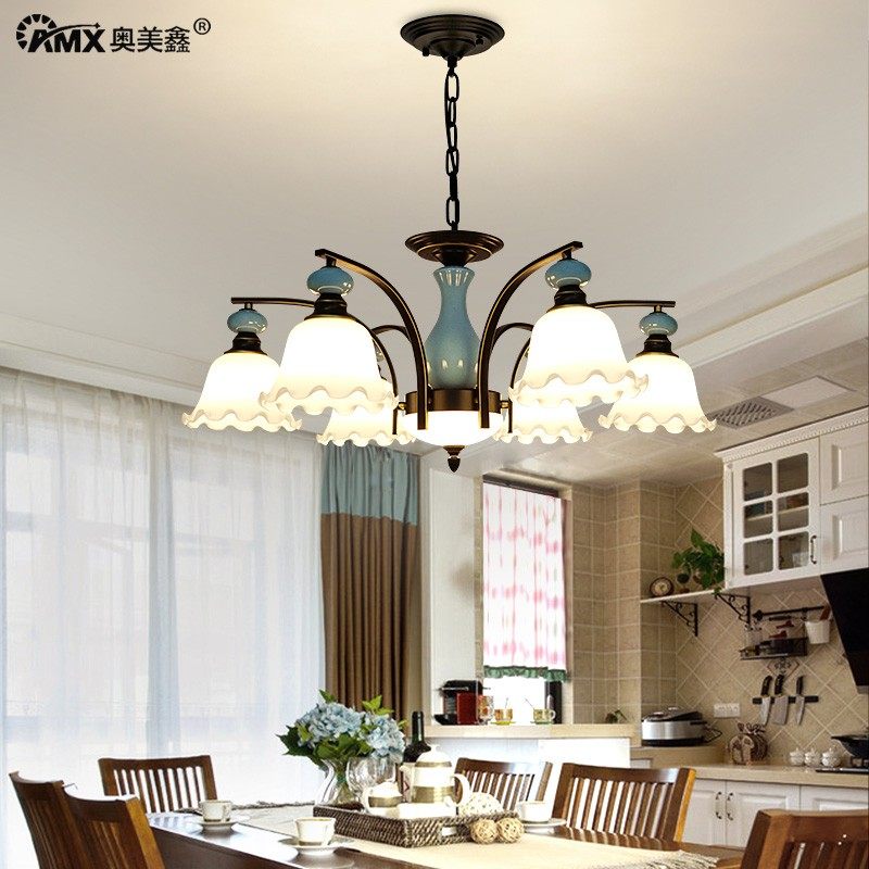 美式吊灯简约陶瓷客厅灯2021新款欧式简约餐厅卧室吸吊两用8头灯