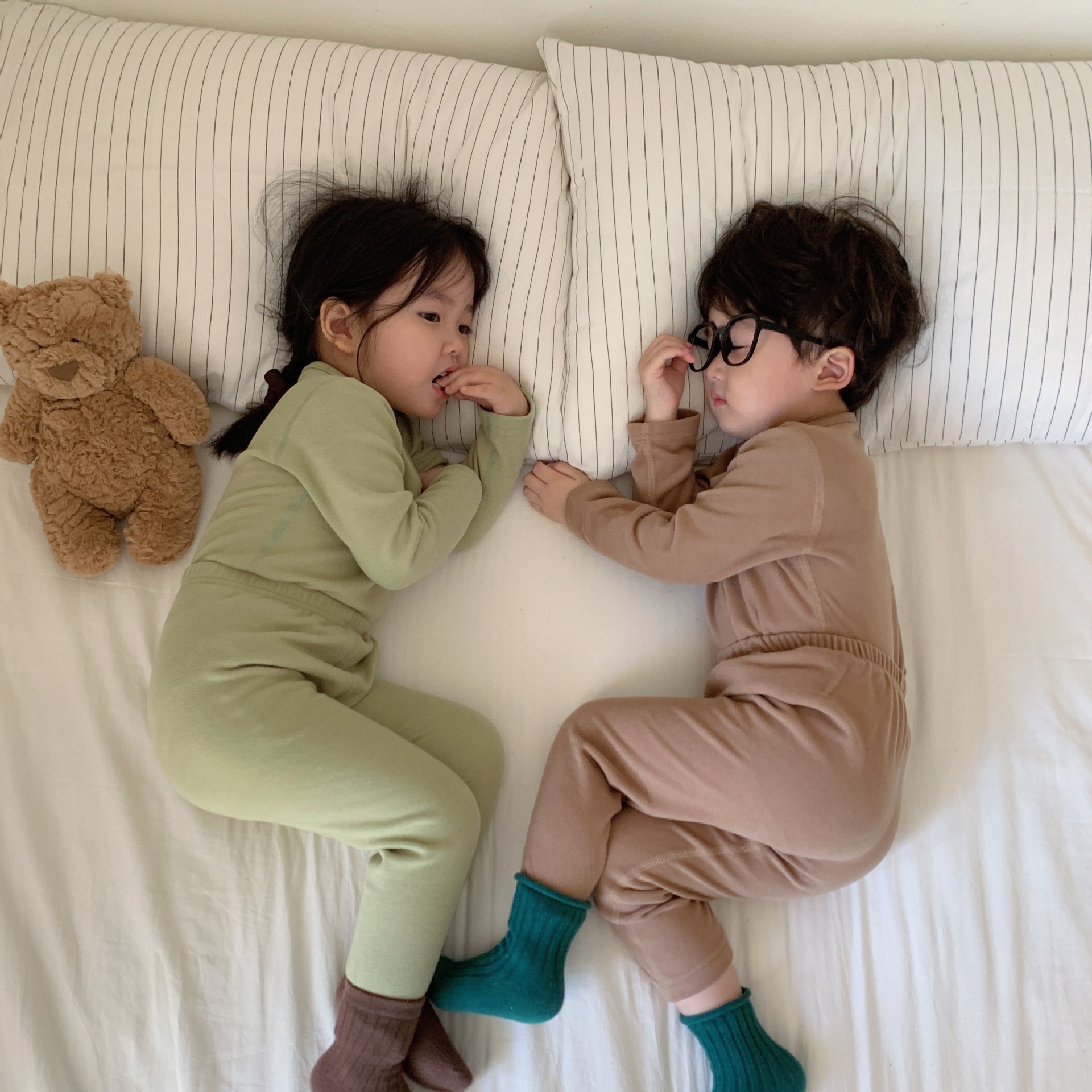 儿童秋冬德绒睡衣男女童家居服长袖保暖内衣套装宝宝无骨秋衣秋裤