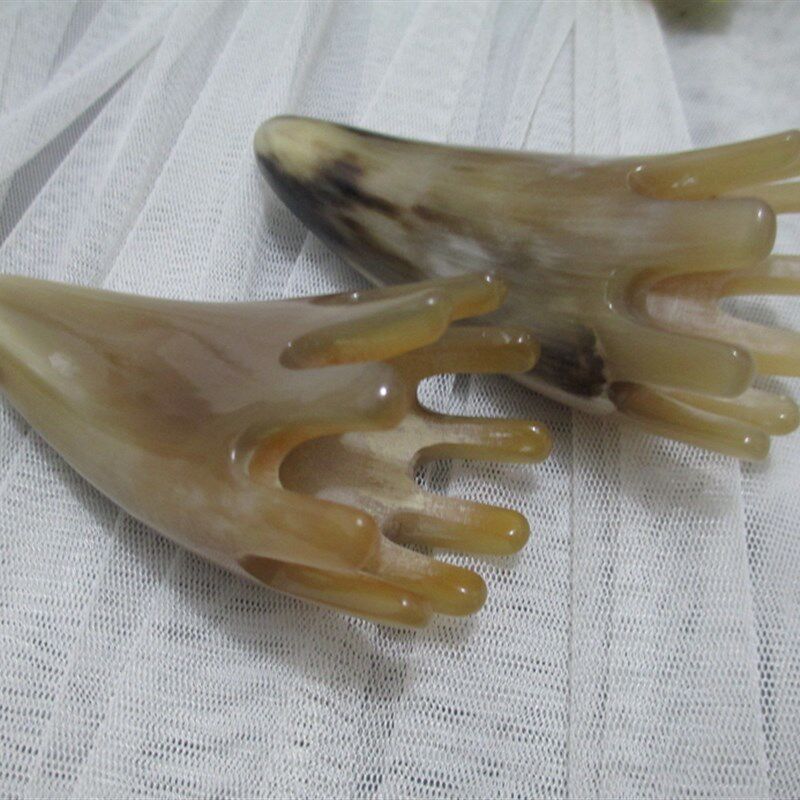 加厚小号牛角梳天然角尖宽齿梳点穴养发蓬松大齿经络头部按摩梳子