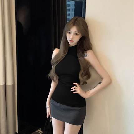 黑色辣妹半高领无袖背心女夏季基础款修身收腰显身材气质百搭上衣