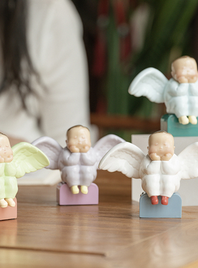 稀奇艺术《天使比比小小少年》卡通可G爱桌面轻奢摆件创意生日礼