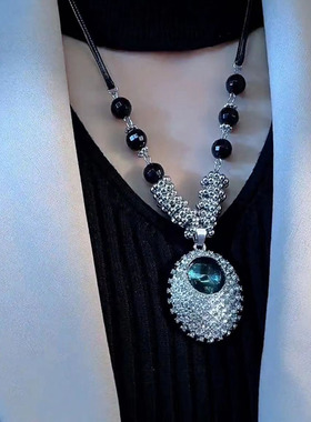 秋冬新款几何镶钻椭圆水晶黑绳项链宫廷风气质吊坠高级感毛衣链