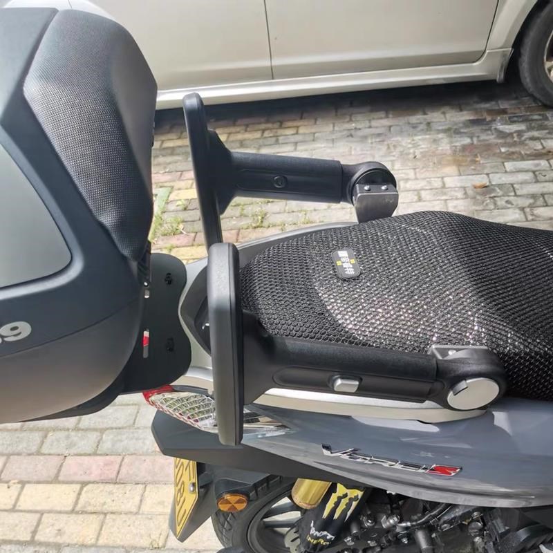 适用于大阳ADV150 300V锐300改装折叠升降扶手 后座安全扶手