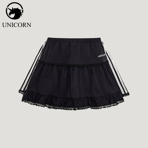 Adidas/阿迪达斯官方正品三叶草女士时尚潮流休闲宽松短裙LF1194