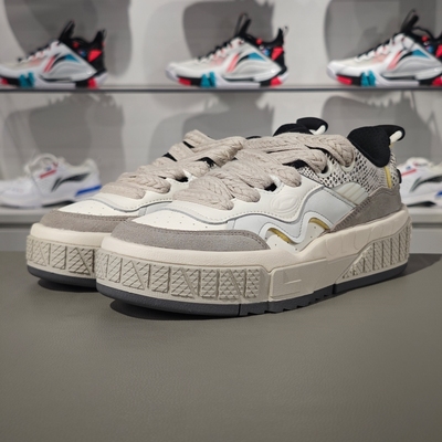 李宁正品001 UNBLOCK男子柔软回弹低帮耐磨运动休闲板鞋AGCT095-3