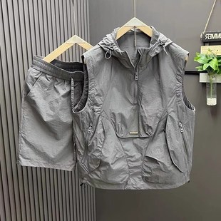 特大码300斤连帽马甲套装男夏季工装薄款宽松无袖坎肩短裤两件套2