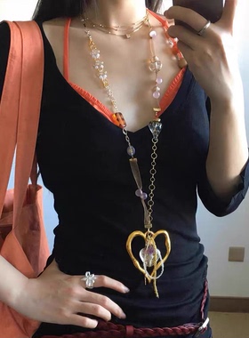 甜美风慵懒氛围感穿搭多元素串珠大爱心项链女2025新款丝带毛衣链