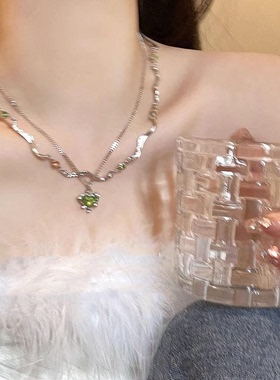 甜酷风小众不规则绿色爱心项链女夏轻奢高级感锁骨链2025新款爆款