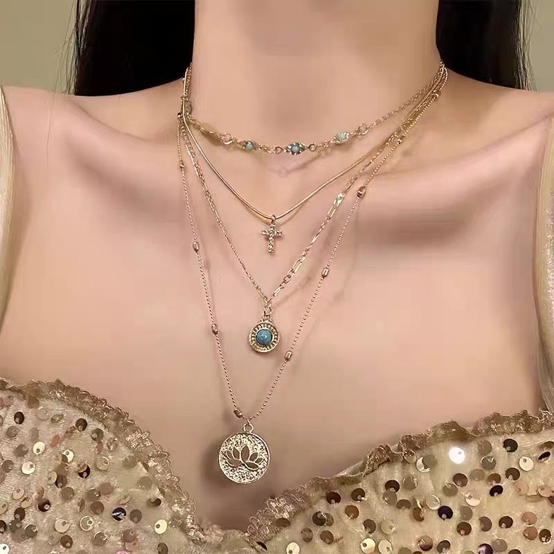 波西米亚风复古花朵十字架项链女小众简约多层叠戴锁骨链Y2K颈链