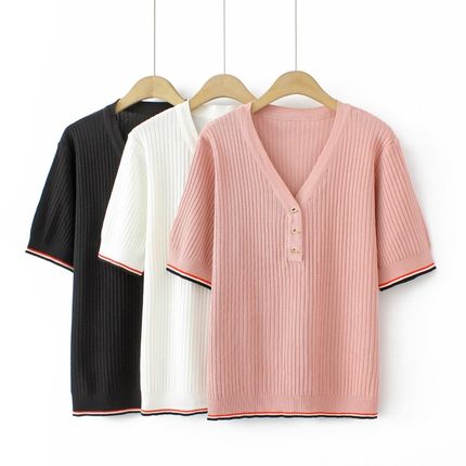大尺码气质百搭坑条V领五分袖针织衫2023夏季新款大尺码宽松撞色T