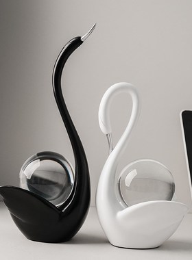 水晶球天鹅情侣摆件轻奢现代高B级感客厅酒柜家居玄关装饰工艺品