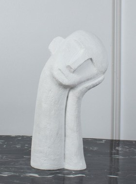 现代简约托腮头像人物思考者树脂B工艺品雕塑摆件展厅柜台玄关装