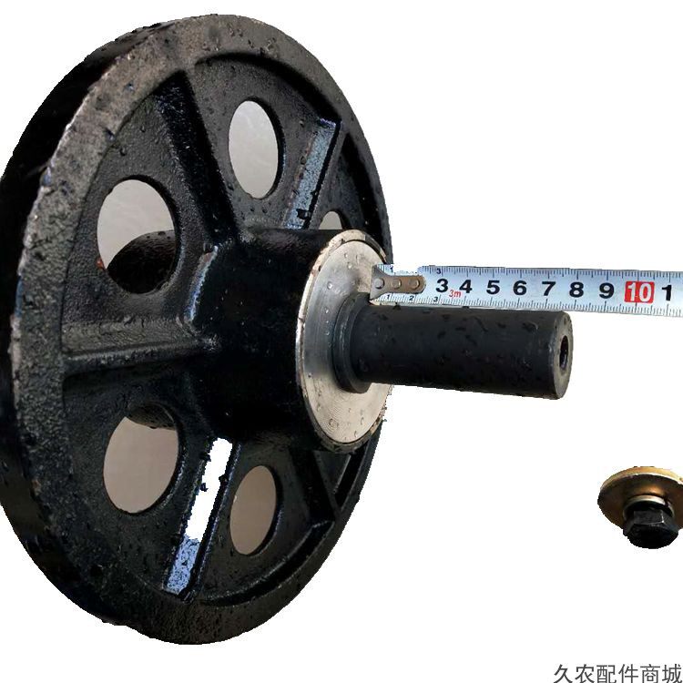 农夫后导向轮履带拖拉机收割机老款底盘旋耕机