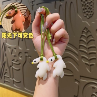 2个大号网红爆款 车载变色烤鸭汽车挂件创意后视镜鸭子挂饰新品