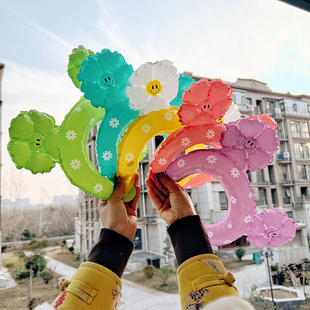 61儿童节雏菊笑脸卡通手持气球棒打击棒儿童生日玩具场景布置装饰