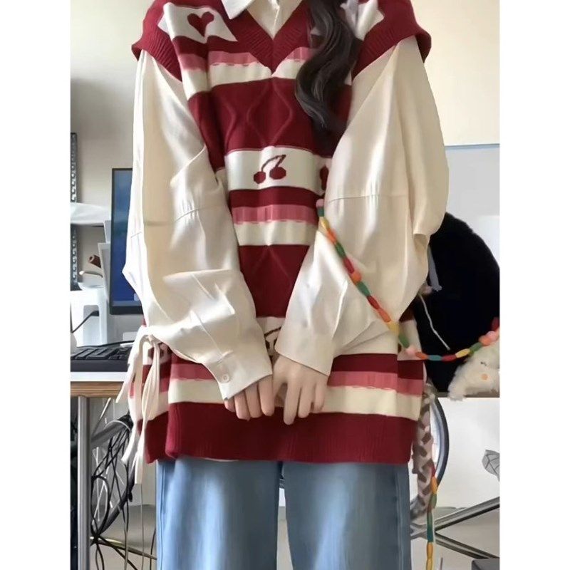 两件式套装/秋季学院风红色条纹针织马甲背心毛衣女款叠穿衬衫上