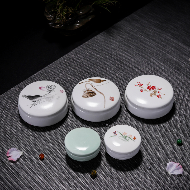 陶瓷新款罐家用茶叶罐密封罐瓷瓶迷你便捷香粉罐粉底盒胭脂盒订制
