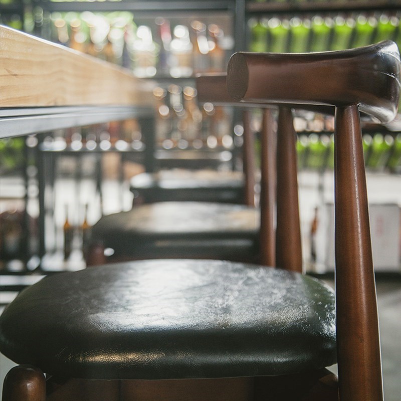 复古实木酒吧烧烤吧音乐餐厅工业风餐桌长方形铁艺咖啡厅桌椅