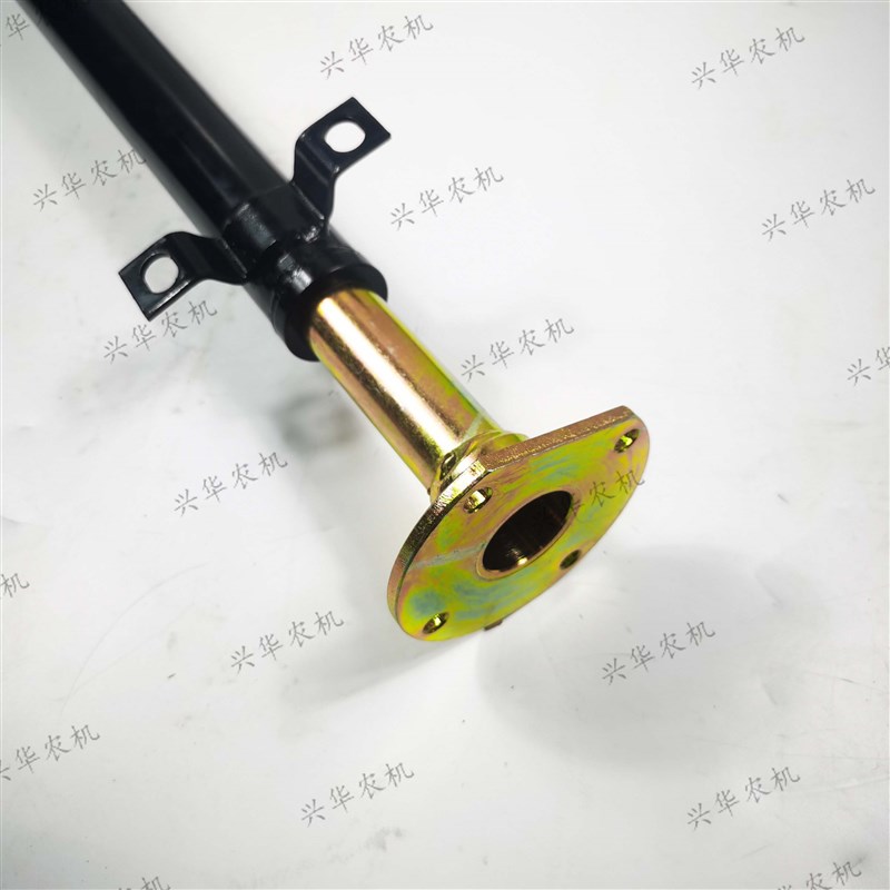 雷沃欧豹//70前桥分动箱传动轴护拖拉机焊合件护管