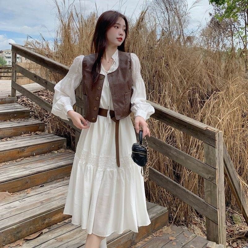 俏皮活泼套装女秋季气质收腰显瘦连衣裙百搭皮马甲背心上衣两件套