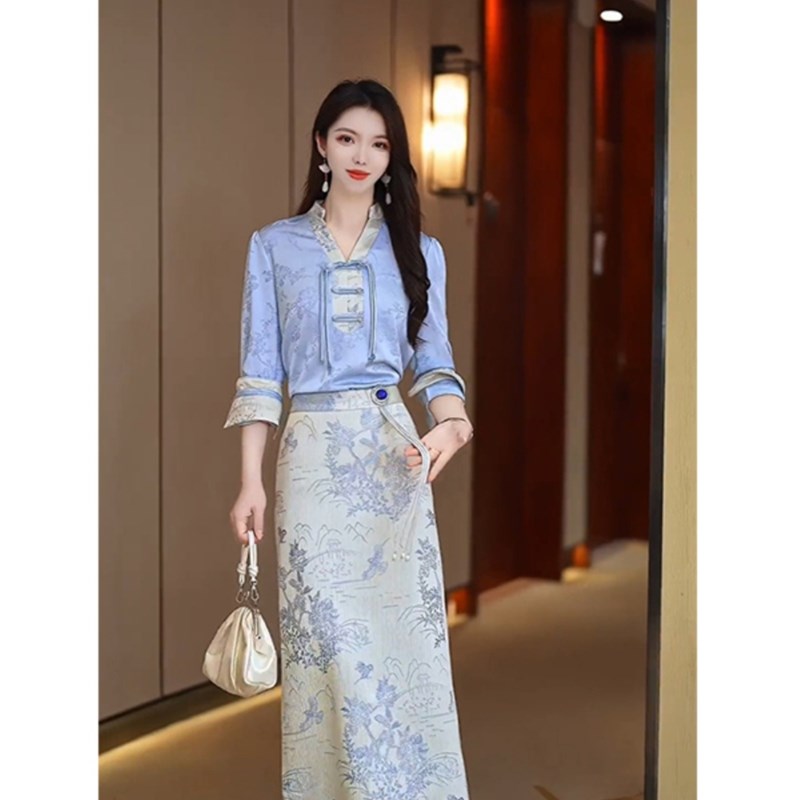 中国风新中式时尚套装春款2024初春新款国风今年流行两件套女装春